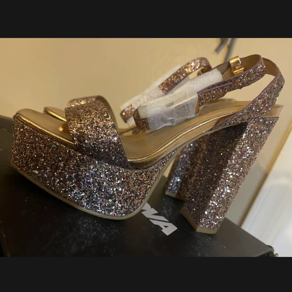 Fashion nova platform shoes